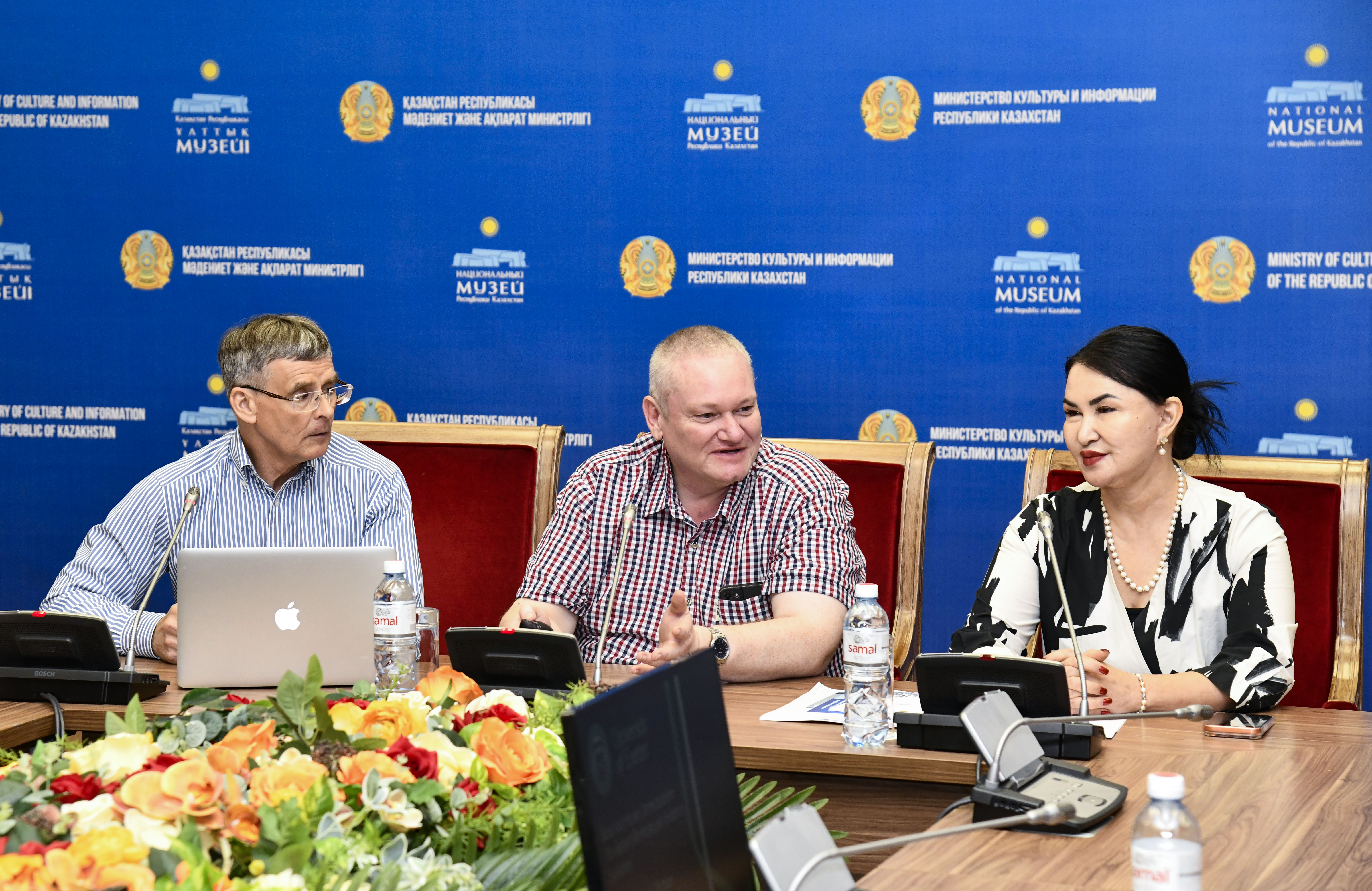 Танымал ғалым Алан Оутрамның дәрісі ұйымдастырылды