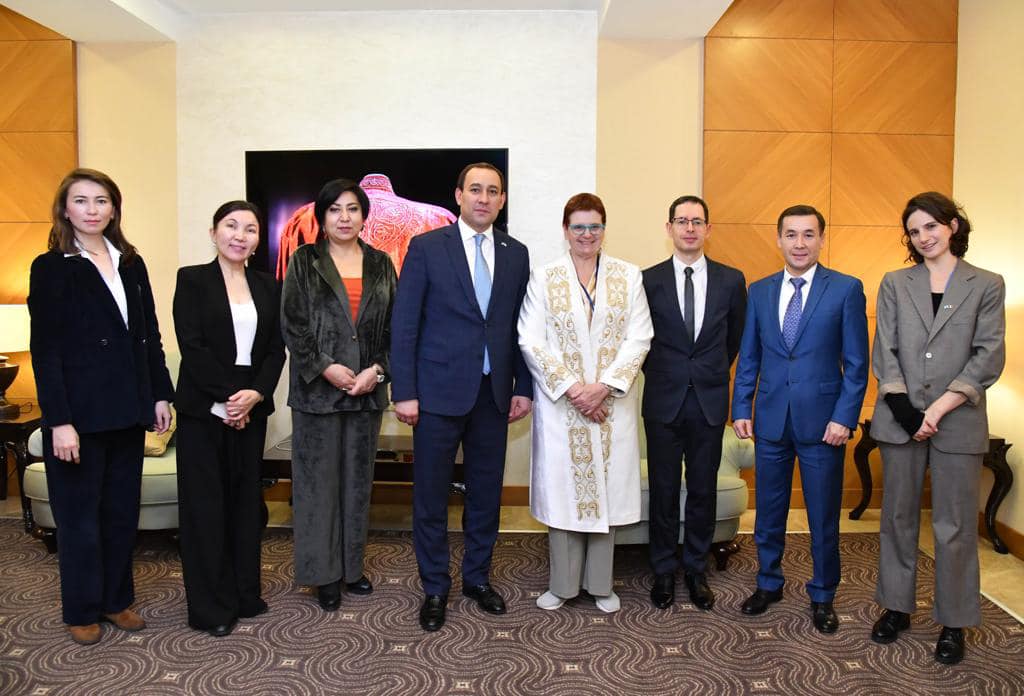 the French delegation visited to the National Museum